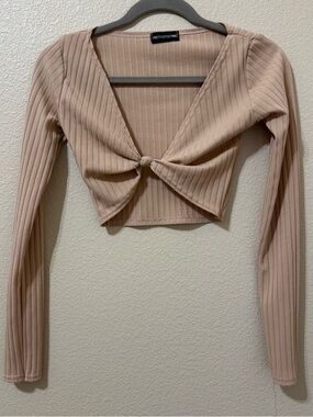 PrettyLittleThing Ribbed Twist Front Long Sleeve Crop Top - Size 0